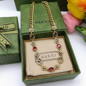 编号Gxl0027 gucci古驰新款双G互扣式花朵项链
