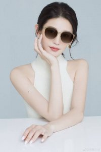 香奈儿 2025开春新款 潮流爆款 时尚圆框太阳镜 高品质 佩戴舒适 网红潮款墨镜 女士高清太阳镜 高品质Tr镜框 型号 Ch9251