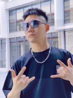 新款品牌 卡地亚Cartier原单品质男士女士同款偏光太阳镜 材质 高清尼龙镜片 金属合金Logo镜腿 看细节就知道大师手工制作设计 做工精致 高端大气 适合男