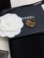 小香 Chanel 专柜 同步 最新戒指 原版开模定制 非常特别女人的一款 专柜一件难求原版定制黄铜材质 925 又百搭又好看 华丽优雅