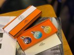 专柜品质 爱马仕橘彩星光系列香水！ 高颜值香水 神仙颜值完全没有任何抵抗力，如果你是颜值控，一定要入这款爱马仕限量款香水套装。点点星光无比梦幻高级感十足，一套集