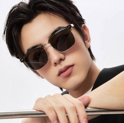 gucci-偏光太阳镜 2025开春新款 潮流爆款 时尚方框偏光太阳镜 高品质 佩戴舒适 网红潮款墨镜 女士高清偏光太阳镜 高品质Tr镜框 型号：G7637