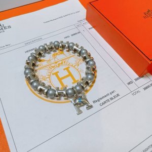 P170 新品发布 Hermas爱马仕手链奢华爱马仕手串 天然珍珠手链男女同款 最新款全件串珠手链档次更高明星同款Anger Forest系列H复古爱马仕手链