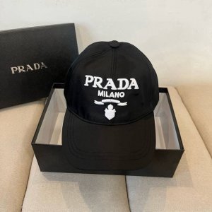 普拉达 prada 新品经典棒球帽 代购版本 时尚潮流 高端做工 非一般的品质 细节看实拍哦