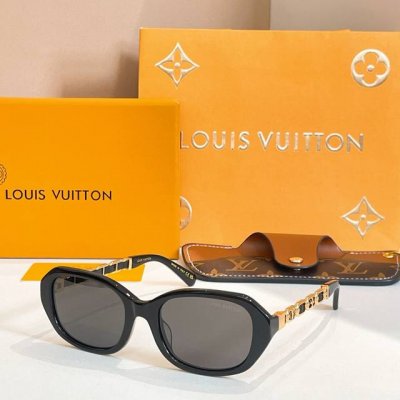 Louis Vuitto*Model Z2649W Size 53口20-145