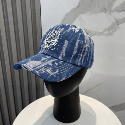 loewe罗意威 新款 水洗做旧牛仔布棒球帽 新推出洗水牛仔系列，休闲百搭 衣橱搭配神器