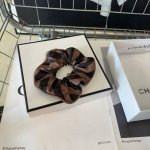 配包装盒 Fendi 芬迪 新款F发圈，复古气质美，简约百搭！小姐姐闭眼入
