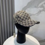 gucci古奇新款原单棒球帽， 专柜1:1开模订制，原版帆布面料+头层牛皮，轻盈透气！基础头围56，贴片可调节。