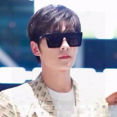 杨洋同款 Lv路易威登新款遮阳墨镜，炫酷的款式，不一定吸引男士，但一定吸引小姐姐