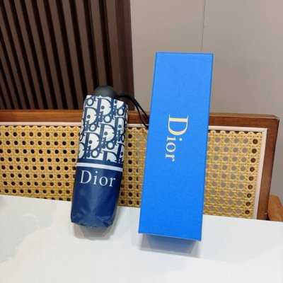 Dior 迪奥 五折手开折叠伞 超轻口袋 仅18Cm 热卖款 时尚指数爆表 无论晴天雨天使用都相当益彰 原单代工厂p级别品质 超轻铝合伞骨 选用进口Uv防紫外线