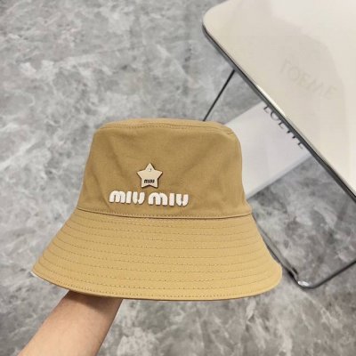特价 配防尘袋。 Miumiu缪缪 新款专柜新款刺绣大牌渔夫帽，潮流达人必备男女款
