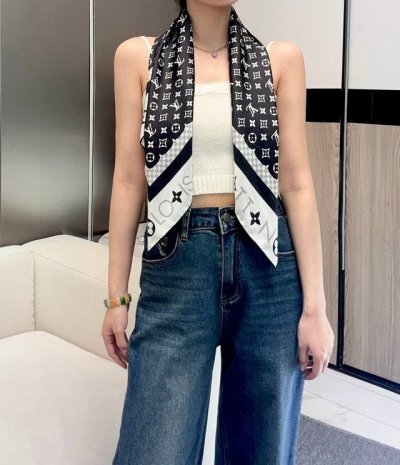 18姆米双面 16姆米单面170 绝美专属Lv丝巾 本年度最美的丝巾 最最最上好的真丝,柔软细腻丝滑才是 他的质感精髓 monogram Infinity 方巾