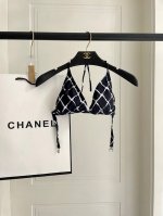 Chanel新款比基尼泳衣适合多种场景的游泳衣♀海边 游泳池 温泉 水上乐园 漂流都可以内搭外穿也完全可以 面料：透气舒适。速干弹性的游泳衣更加帖肤易清洗 码数