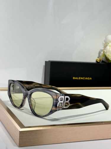 Balenciag* model Bb0324Sk size 55口19-135