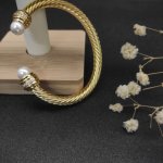 david Yurman 7Mm金色镶嵌石珍珠手镯。建议适合佩戴的手围16-20Cm 编号Dysz-