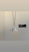 西太后 Vivienne 镶钻别针土星项链 闭眼准入没错！纯王粹冠球经是典的象征，闪土耀星环勾未勒来波光转流间，开启一场未与来的崭新际遇！我采们用特定华施洛珍珠