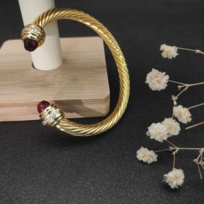 David Yurman 7Mm金色镶嵌石红钻头手镯 建议适合佩戴的手围16-20Cm 编号Dysz-122
