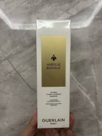 明通版 玻璃瓶，料体静置后状态和原版一模一样，市场独家质量，非流通货，供平台，明通市场认可版本娇兰帝皇蜂姿蜂光水二代明通版150Ml！