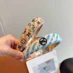 配包装 Lv 路易威登 经典新款发箍，时尚可爱宽边头箍，专柜最新款来袭时尚百搭，女神必入 ！