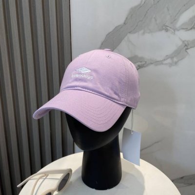 balenciaga巴黎世家新款刺绣Logo棒球帽 很酷的色系 男女佩戴都有不同Style 第一批抢先出货 巴黎粉必入款