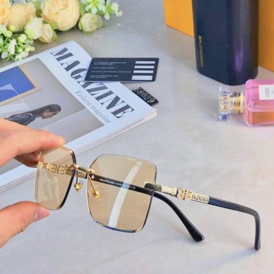 balenciag*2025年新款太阳眼镜方框显瘦防紫外线墨镜女潮Ins高级感无框圆脸