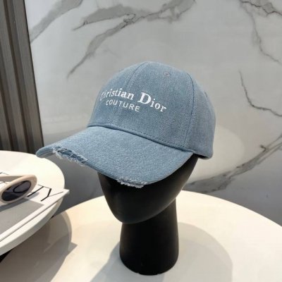 p50 Dior(迪奥)新款刺绣牛仔棒球帽，纯棉内里，轻盈透气！质量超赞，基础头围56，可调节。三色