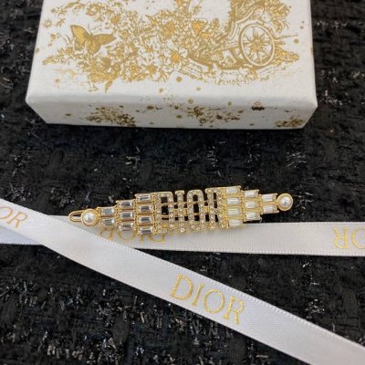 编码H458 发夹热销款火爆上新 同步专柜独家高端品质实拍图代购级别做工精致细腻重工版本超级仙女唯美的一款做工超级细心无漏洞媲美Zp买到就是赚到啦
