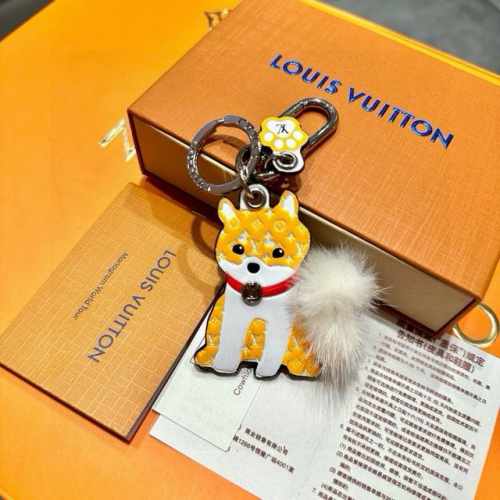 配图片原版包装 Louis Vuitton官网M00994 Lv Bunny钥匙扣与挂件。 Lv Bunny钥匙扣恭祝农历兔年大吉。兔子形象挂饰拥有Monogr