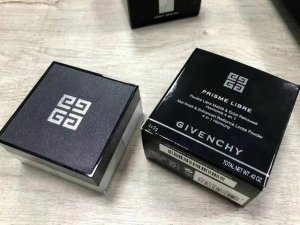 高端品质 纪梵希四宫格散粉！色号：1-2-3-4。