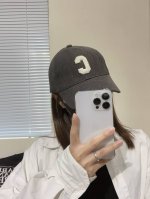 配防尘袋、赛琳Celine新款洗水牛仔棒球帽，最好品质的，休闲大方，简约时尚，大家自己对比哦