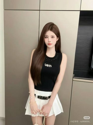 miu背心 搭外套单穿超爆 均码