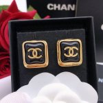 编号Xed0378黑色 编号Xed0304粉红色 方块耳钉 方形黑色双C耳钉