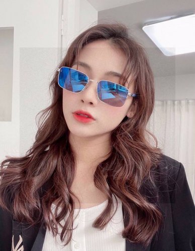 古奇Gucci 原单品质男女同款偏光太阳镜 材质 高清宝丽来偏光镜片 板材印字Logo镜腿 小框精致太阳镜看细节就知道大师手工制作设计 做工精致 高端大气 适合