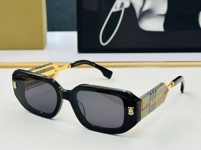 高品质Burberr* 巴家 Be6019 Size 65口15-143 女款太阳眼镜 K高品质 特色镜腿