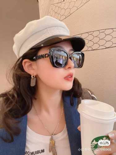 chanel香奈儿太阳墨镜太阳镜就地封神，真的太太好看了，带上去就是妥妥的名媛出街，性价比超高