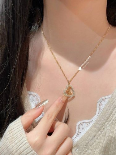 编号Lxl0213 Lv*最新款爱心项链 一致Z批黄铜材质