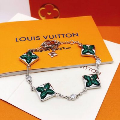 编号Lsl0155 Lv*最新款绿色 绿贝母手链 一致Zp黄铜材质