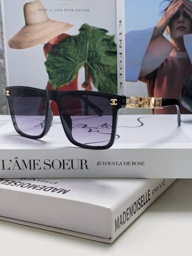 Chanel 香奈儿 2025新款潮流爆款 时尚方框太阳镜 佩戴舒适 网红潮款墨镜 女士高清加厚偏光太阳镜 高品质Tr镜框 5色