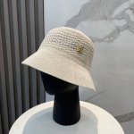 lv路易威登新款针织盆帽，高密度制作，一顶超级有品位的草帽了~出街首选！帽型超美腻颜色妥妥，轻便携带！小仙女人手必备 头围57Cm