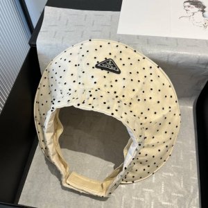 prada普拉达新款贝壳帽 空顶遮阳帽