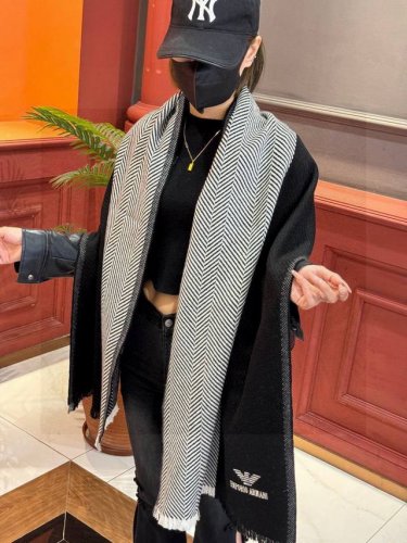 顶级原版 怒赞推荐高端男士款~超级无敌软糯的男士羊绒围巾L家Zg同步在售，这个价格P真的无敌超值！亲妈价格P回馈~买到绝对值L家非常正的男士围巾~面料大爱，双面