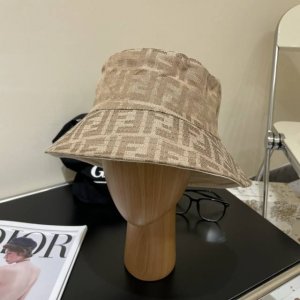 芬迪Fendi 双面渔夫帽 经典老花简约大方 超级无敌好看的帽子