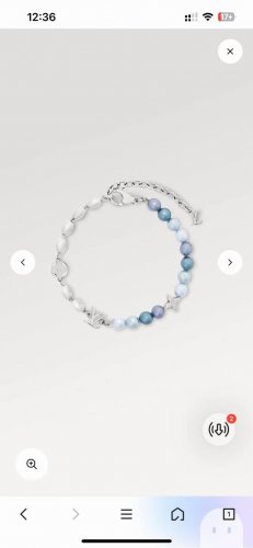 pearls Fusion 手链 pearls Fusion 手链以金属串珠和玻璃珠饰营造不对称设计，将 Monogram 花铭纹装饰和 Lv 元素穿插其间，缓