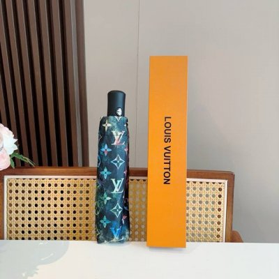 louis Vuitton 路易威登 新款 三折自动折叠晴雨伞 新涂层技术深色伞面 拥有令人惊喜的遮光效果！