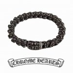 新款 专柜品质 Chrome Hearts克罗心复古做旧骷髅头手链，快手 Ins 小红书热门，凹凸造型不同的花纹设计风格呈现出与众不同 十字架童军花是克罗心的标
