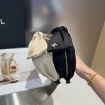 配包装盒 chanel 香奈儿 最新款小香爆款蝴蝶结发箍 超级好看 名媛范儿十足 小仙女必备