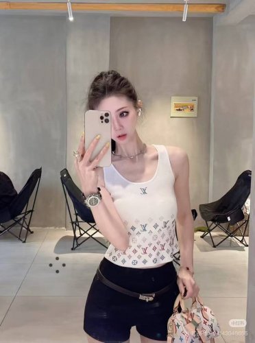 lv背心 搭外套单穿超爆 均码