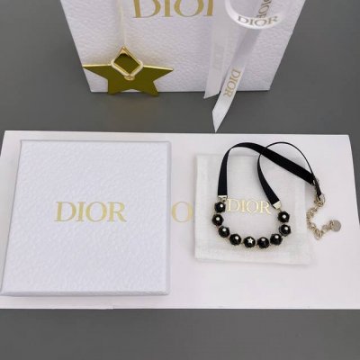 高品质 细节如图 D 九黑石织带Choker ZP9300 走秀款 周也同款 上身太绝太美太赞啦墙裂推荐 好久没有出织带款式了真的一鸣惊人的设计 单看感觉平平无