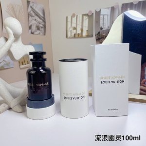 高端品质 Lv香水Ombre Nomade孤影 流浪幽灵100Ml 主要香原料：沉香 乌木 主香调：安息香，玫瑰天竺葵，黑焚香 关键词：游离光与影之间，结合珍贵