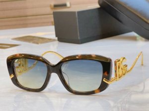 dolce & Gabban* D*G新款太阳镜，Model：Dg6697，Size：53口17-138